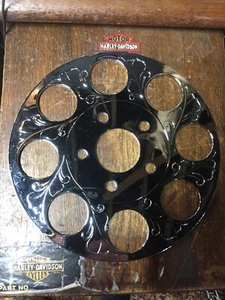 HARLEY DAVIDSON PULLEY SPROCKET COVER HEAVY CHROMED ENGRAVED 24cm Diameter B25 - Picture 1 of 8