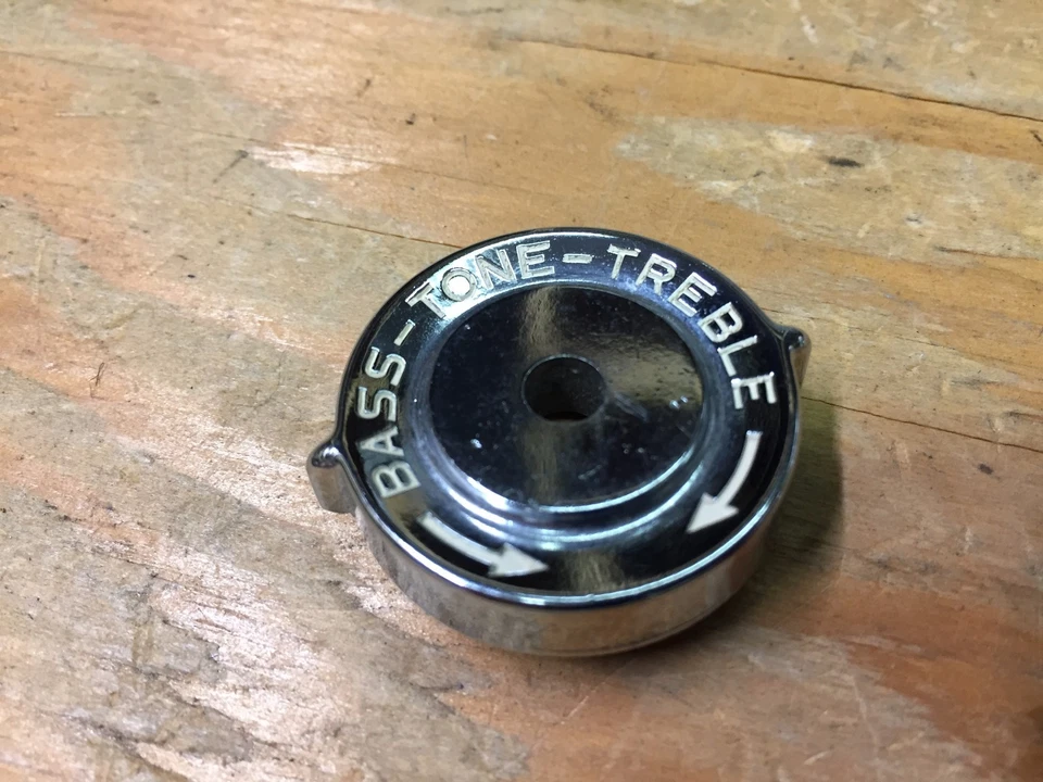 Buick Century 1956 especial nos GM bajo tono agudo cromo perilla de radio Foto 1 de 2