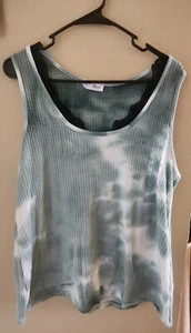 Blumin Apparel - Escote de encaje, verde, tinte, camiseta sin mangas tejido gofre - Mujer 2XL - Imagen 1 de 4