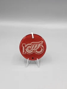 DETROIT RED WINGS 100 YEARS CENTENNIAL GLASS HOLIDAY CHRISTMAS TREE ORNAMENT - Picture 1 of 2