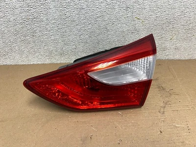 Luz trasera interior derecha derecha Hyundai Elantra GT 2013-2017 OEM R0461 DW Foto 1 de 4