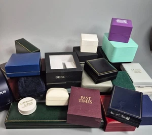 Lote de 30 joyeros vacíos usados vintage y modernos x 30 trabajos paquete - Imagen 1 de 13