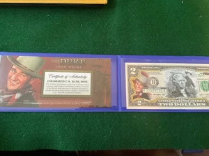 Banconota commemorativa da 2 dollari, John Wayne, il Duca - R40c - Foto 1 di 3
