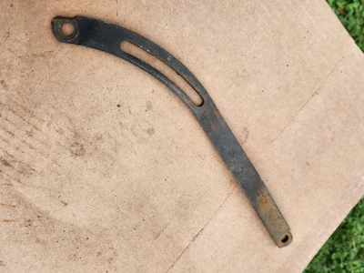 Soporte alternador superior Buick Skylark / GS Regal 71-74 motor 400 y 455 Foto 1 de 2