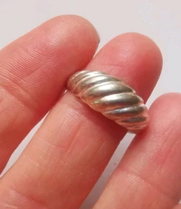 Sterling Silver Nice Design Ring, Size M. R8M - Picture 1 of 2