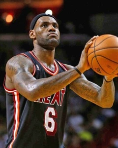 Miami Heat LEBRON JAMES Glossy 8x10 Photo Basketball Poster - Picture 1 of 1