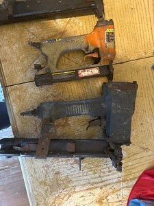 Air nailers and staplers - Picture 1 of 2