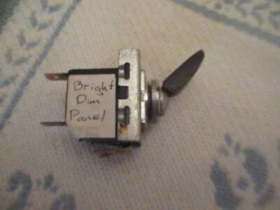 Interruptor de luz de panel Jaguar E-Type, MK2, S-Type, 420, MK10 y 420G Foto 1 de 2