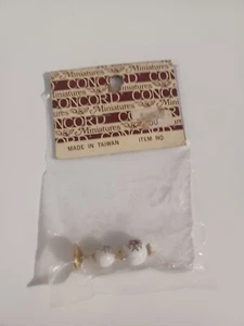 Vintage Concord Miniatures Dollhouse NOS - Picture 1 of 5