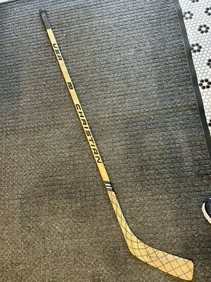 JAROMIR JAGR PITTSBURGH PENGUINS GAME USED CHRISTIAN HOCKEY STICK NICE SIGNED - Image 1 of 4