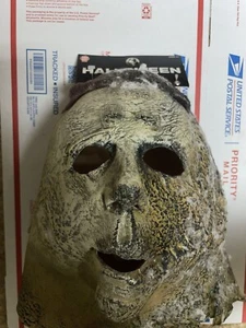 HALLOWEEN ENDS MICHAEL MYERS MASK Trick or Treat Studios BRAND NEW - Picture 1 of 4
