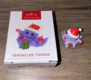 Neu 2023 Hallmark Andenken Ornament Tentakel Nachricht Oktopus - Bild 1 von 2