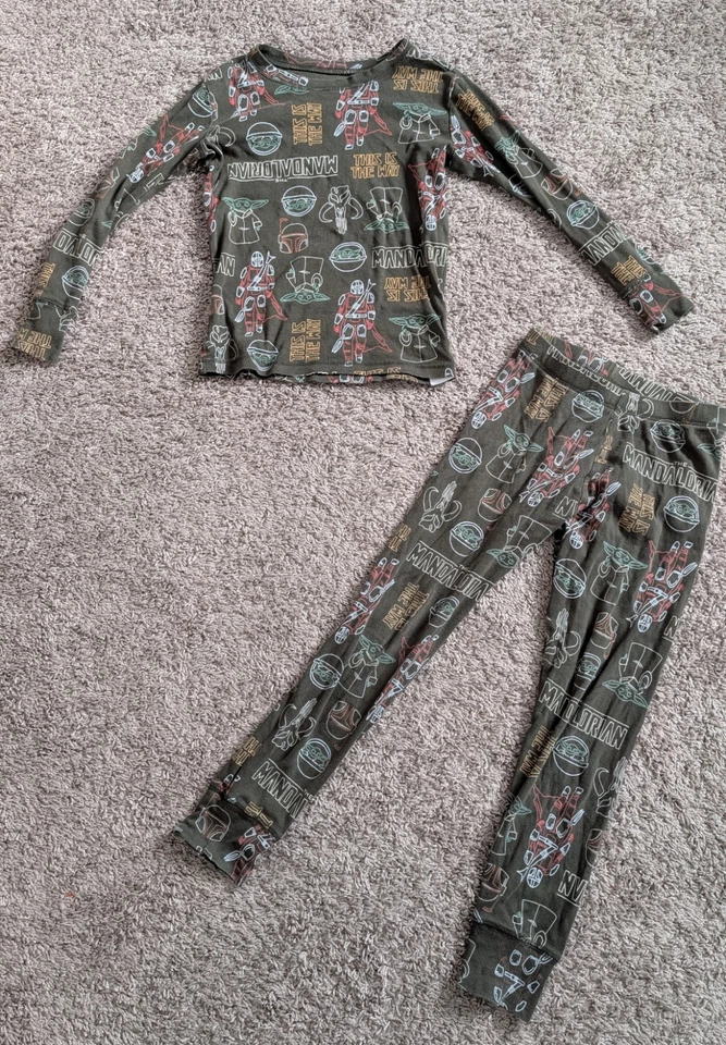 Pijama para niños talla 8 GAP Star Wars usado en excelente estado Foto 1 de 1