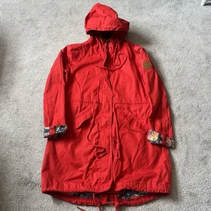 Womans Weird Fish Coat Jacket  Size 10 Showerproof Bright Red Rain Jacket - Picture 1 of 12