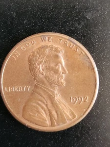 Close AM 1992 D Lincoln Cent Penny - Picture 1 of 2