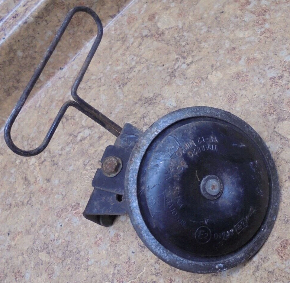 Kawasaki Ninja EX500 EX 500 EX500D D 2006 bocina eléctrica 2005 2003 02 Foto 1 de 1