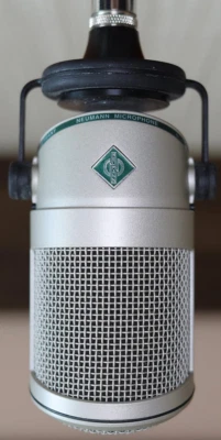 Neumann - BCM 705 - Professional Dynamic Broadcast Microphone - Great Condition - Image 1 of 4