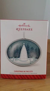 Hallmark Christmas In The City 2014 Christmas Ornament - Picture 1 of 1