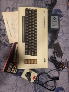 COMMODORE VIC 20 COMPUTER CONSOLE JOYSTICK VINTAGE CLASSIC - SEE PICTURES!!! - Picture 1 of 14