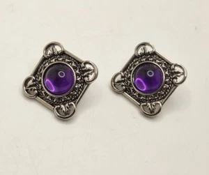 Pendientes de poste perforados vintage de gelatina con cabujón púrpura tono plateado - Imagen 1 de 9