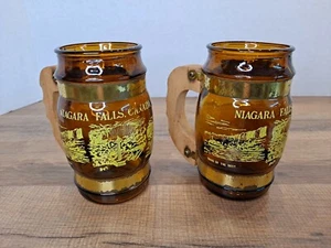 Niagarafälle Kanada Holzgriff Bernsteinfass x 2 Paar Whisky - Becher Glas - NEU - Bild 1 von 6