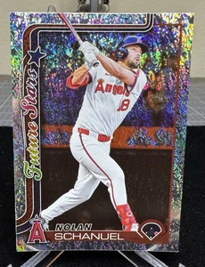 2025 Topps Serie 1 Brillo de arena - #210 Nolan Schanuel Angels - Imagen 1 de 2