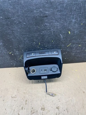 2011-2013 Kia Sorento Center Seat Heater Switches Aux USB Power Outlet T1679 DG - Image 1 of 4