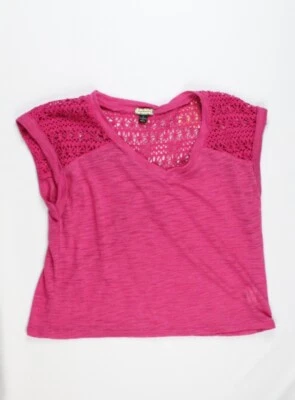 Eyeshadow Juniors Fuchsia Cap-Sleeve Crochet Inset V-Neck Top S - Image 1 of 3