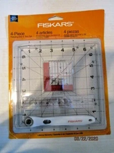 Fiskars 4 Piece Rotating Mat & Trim Set b302 - Picture 1 of 2