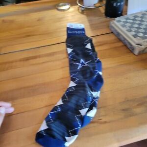 Dallas Cowboys Crew Socks Large Size 10 to 13   4 Stripe New With Tag  NFL Big D
