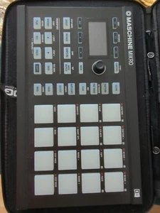 Native Instruments Maschine Mikro Mk2 (incl Transporttasche ohne Kabel/Software) - Bild 1 von 6