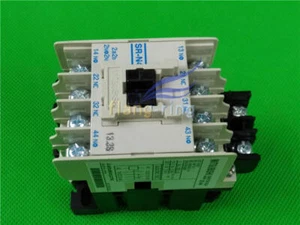 ONE New Mitsubishi SR-N4 SRN4 2a2b 220V Contactor Relay - Picture 1 of 1