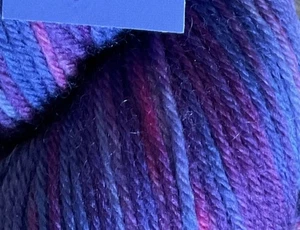 Skein Queen 100g Hand Dyed 4 Ply Sock Yarn 100% Merino Destash Purple Turtle - Picture 1 of 3