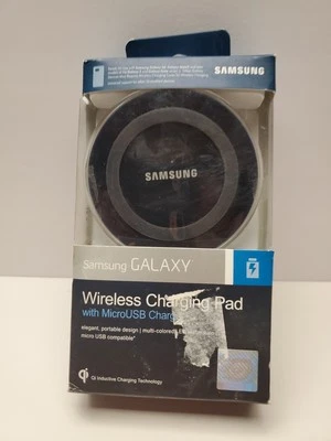 Samsung Wireless Charging Pad Withe MicroUSB Charger - Image 1 of 4