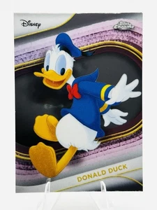 DONALD DUCK - CHROME BASE #34 - 2025 Topps Chrome DISNEY Chase - Picture 1 of 2