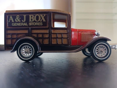 Matchbox Models of Yesteryear 1981 - Ford Model A - A&J Box General Store 1:43 Foto 1 de 4
