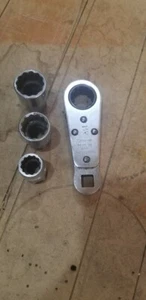SNAP ON WA28 7/8" RATCHETING 12 POINT ALIGNMENT SOCKET HEAD RATCHET TOOL sockets - Bild 1 von 8