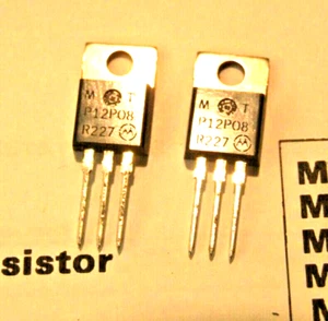 Par de transistores de efecto de campo eléctrico (2 piezas) Motorola MTP 12P08 puerta de silicona TMOS - Imagen 1 de 3