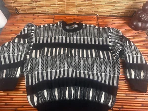 COOGI Black / White / Blue Geometric Crewneck Sweater Large RARE! - Picture 1 of 8