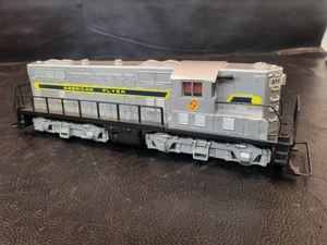 American Flyer S Gauge 370 GP Diesel Switcher Locomotive - Picture 1 of 6