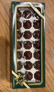 Vintage Pyramid Christmas Decorations - Picture 1 of 1