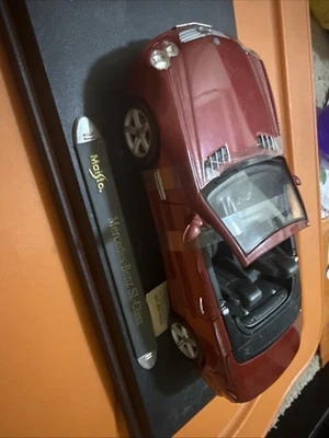 MAISTO COLECCIONABLE ROJO MERCEDES-BENZ CLASE SL 2001 rojo Foto 1 de 4