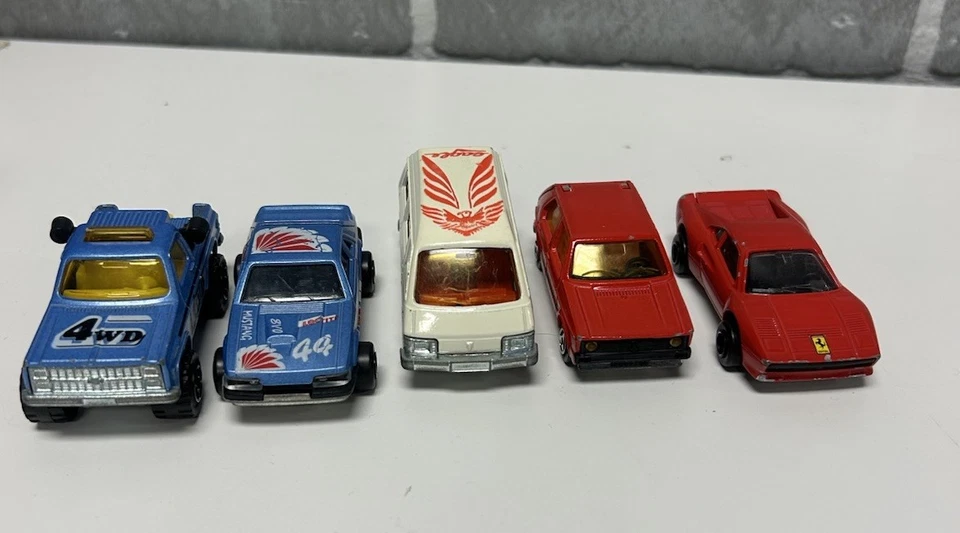 老式 Majorette 压铸汽车套装 (5) 法拉利 GTO 野马 SVO 高尔夫 Depanneuse — 第 1/4 张图片