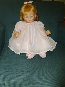 Muñeca bebé Madame Alexander 22" Pussycat grande con llanto caja original vintage - Imagen 1 de 17