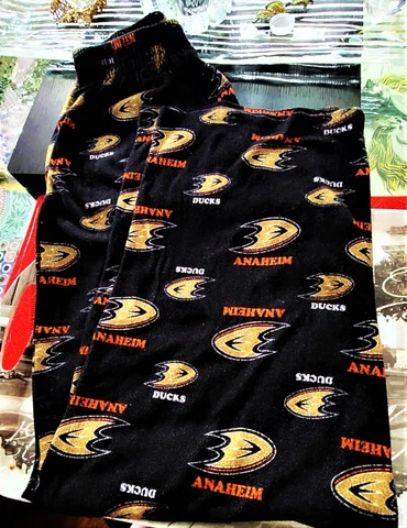 NHL CHICAGO BLACK HAWKS YOUTH BOYS LOUNGING SLEEP PANTS  SIZES L (14-16) Cover