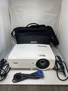 GREAT CONDITION/UNDER 125 HOURS Benq MH750 Projector 1080P (TESTED) - Picture 1 of 5