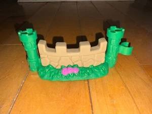 Fisher Price Little People Lil Kingdom Stone Fence Accessory - Picture 1 of 5