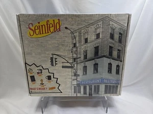 Culturefly Seinfeld 5 Item Box Vinyl Figure Blanket Postcards Pin NEW SEALED - Picture 1 of 1