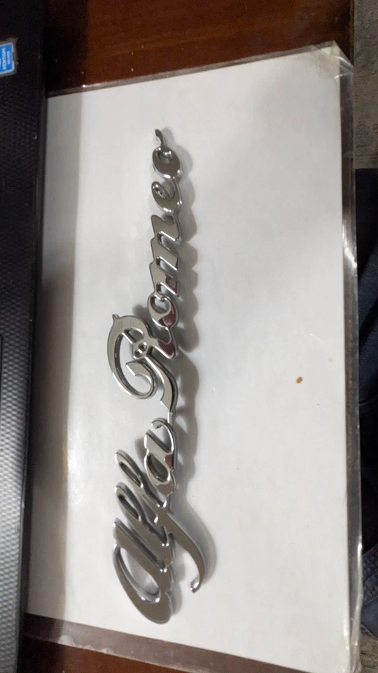 Alfa Romeo 60559628 Script para tapa trasera 164 Foto 1 de 1