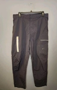 Pantalones utilitarios Nike Sportswear Style Essentials para hombre M negros de nailon cargo - Imagen 1 de 6